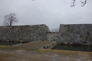 刎橋門from二ノ丸