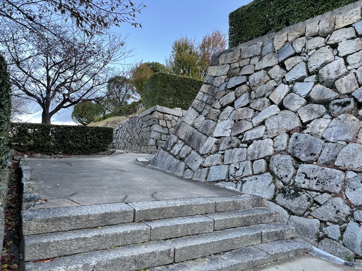 西坂口御門外側付近