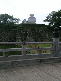 桜門橋から天守群