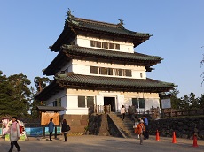 本丸内から天守