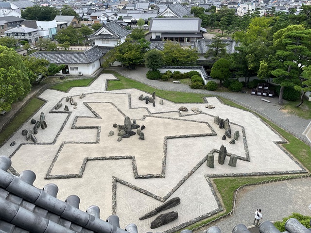 本丸：八陣の庭