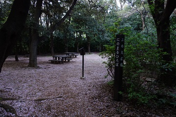 二の丸広場入口