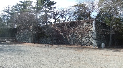 本丸上段の石垣