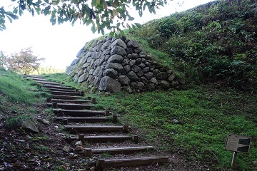 本丸西側石垣
