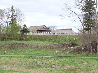 本丸を岡前館側から