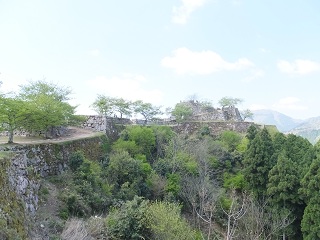 北千畳から本丸方面