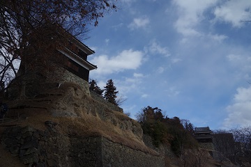 尼ヶ淵から西櫓