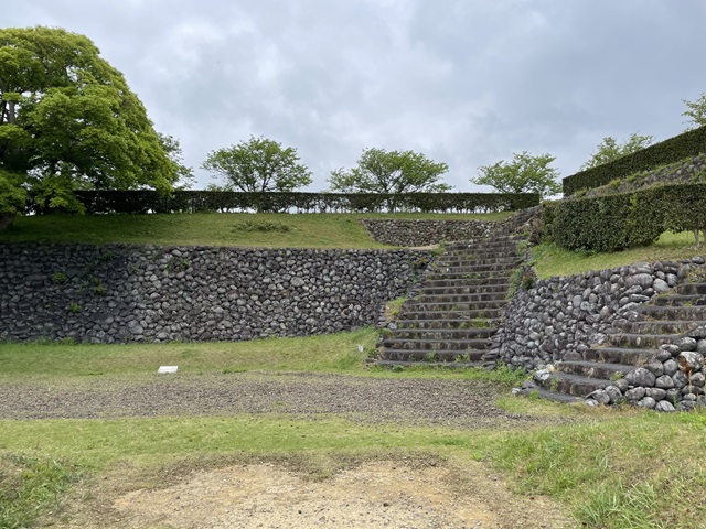 主郭部中段より